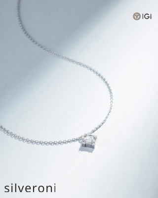 0.16 Carat Princess Cut Diamond Pendant - 6