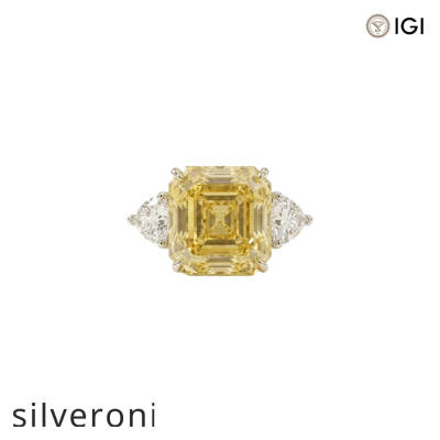 10.05 Carat Asscher Cut Lab Grown Diamond Trilogy Ring - 1