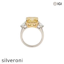 10.05 Carat Asscher Cut Lab Grown Diamond Trilogy Ring - 3
