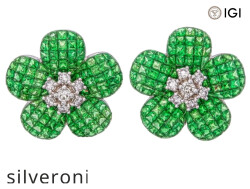 18k White Gold Invisible-Set Tsavorite Flower Stud Earrings - Silveroni