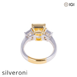 6.00 Carat Radiant Lab Grown Diamond Ring - 2