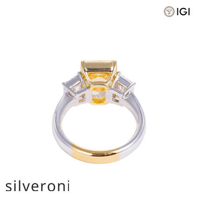 6.00 Carat Radiant Lab Grown Diamond Ring - 2