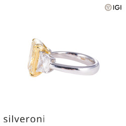 6.00 Carat Radiant Lab Grown Diamond Ring - 3