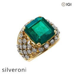 6.11 Carat Emerald and Diamond Vintage Gold Ring - Silveroni