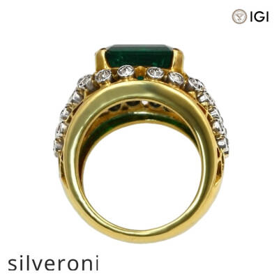 6.11 Carat Emerald and Diamond Vintage Gold Ring - 2