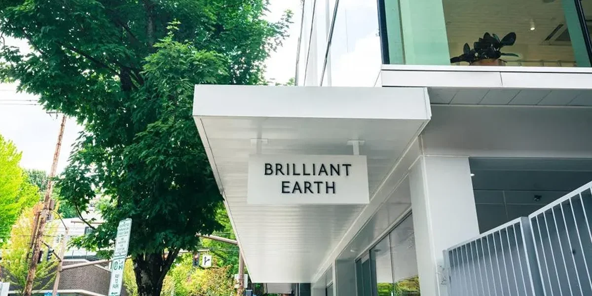 Brilliant Earth vs Silveroni – Is There a Difference Between Them?