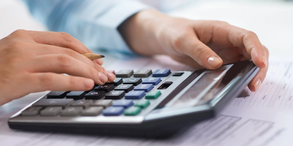 Do Lab-Grown Diamonds Have Any Resale Value? A Silveroni Perspective