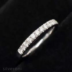 Radiant 18K Gold Lab Grown Diamond Stacking Ring | Sustainable Elegance by Silveroni - 2