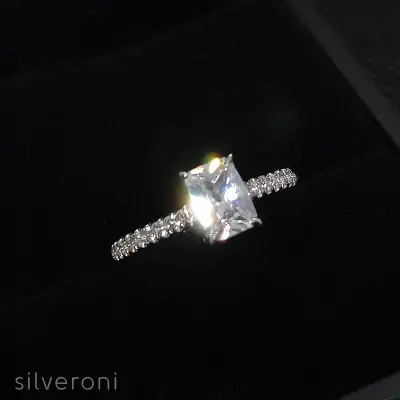 Sleek Emerald Solitaire Lab Grown Diamond Ring | Sustainable Elegance by Silveroni - 2