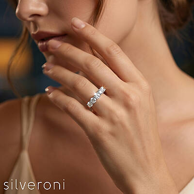 Victorian Luxe Lab Grown Diamond Vintage Ring | Sustainable Elegance by Silveroni - 4